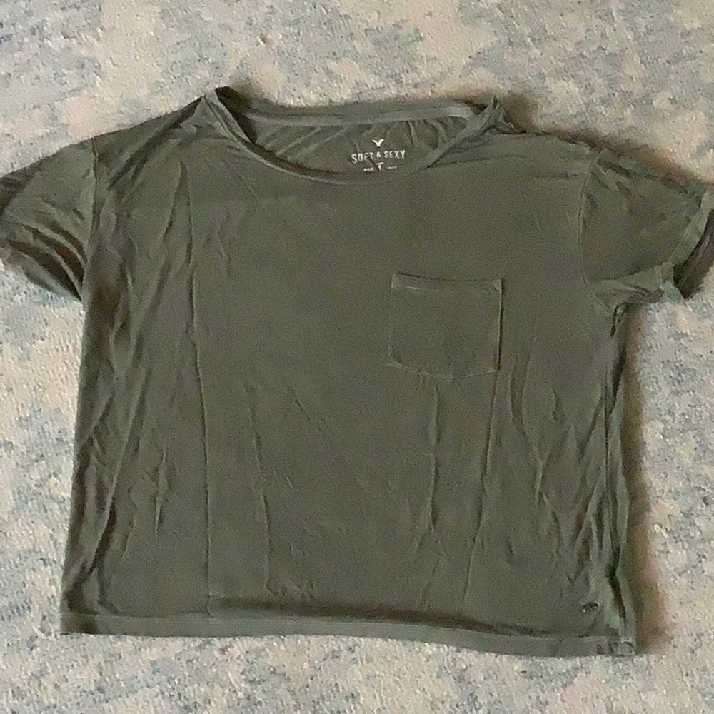 Soft and Sexy Army Green T-shirt with pocket. (xs)